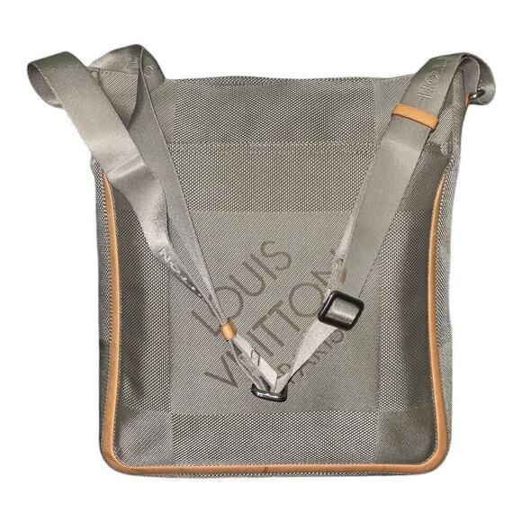 LOUIS VUITTON Damier Geant Compagnon Shoulder Crossbody Bag - Picture 2 of 16